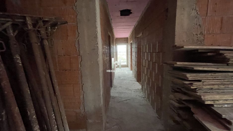 Casa individuala cu 3 camere si gradina mare in Sacosu Turcesc - Poză 3