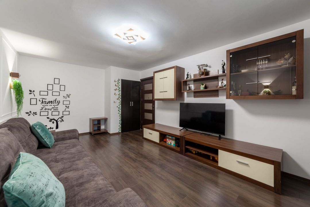 Apartament cu 2 camere de vânzare în Tudor Vladimirescu, Pitesti - Poză 4