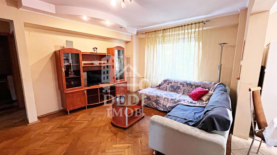 Apartament cu 4 camere de inchiriat, zona Cantemir, Oradea - Poză 2