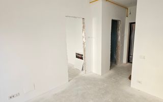 Garsonieră bloc deosebit Damaroaia - Poză 6