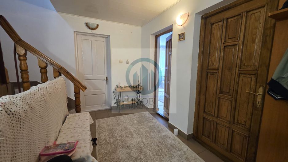 Casa D+P+M in Deva-Aurel Vlaicu, 3 dormitoare, 3 bai, garaj si terasa - Poză 9
