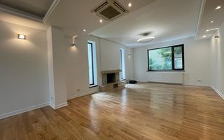 NOU Listata || Vila Iancu Nicolae || Curte -Gated Community - Poză 1