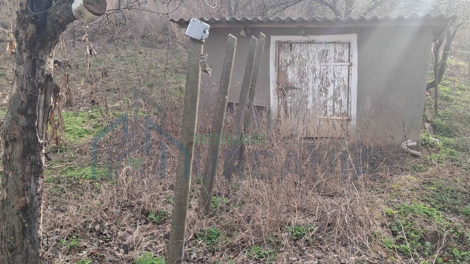 Casă de vânzare în satul Perieni, comuna Probota, cu grădină - Poză 3