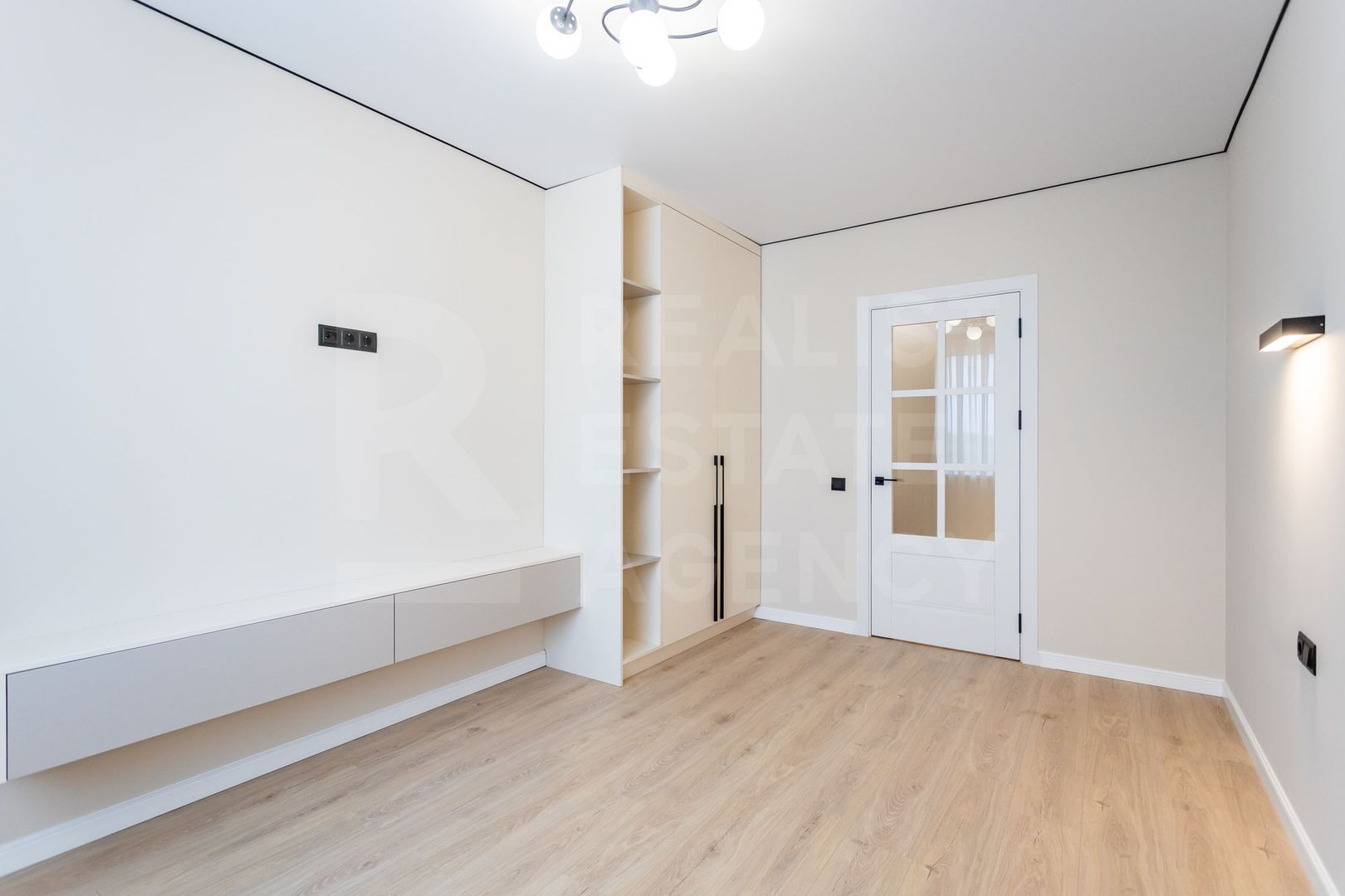 Vânzare, apartament,3 camere, Strada Nicolae Milescu Spătarul, Ciocana - Poză 14