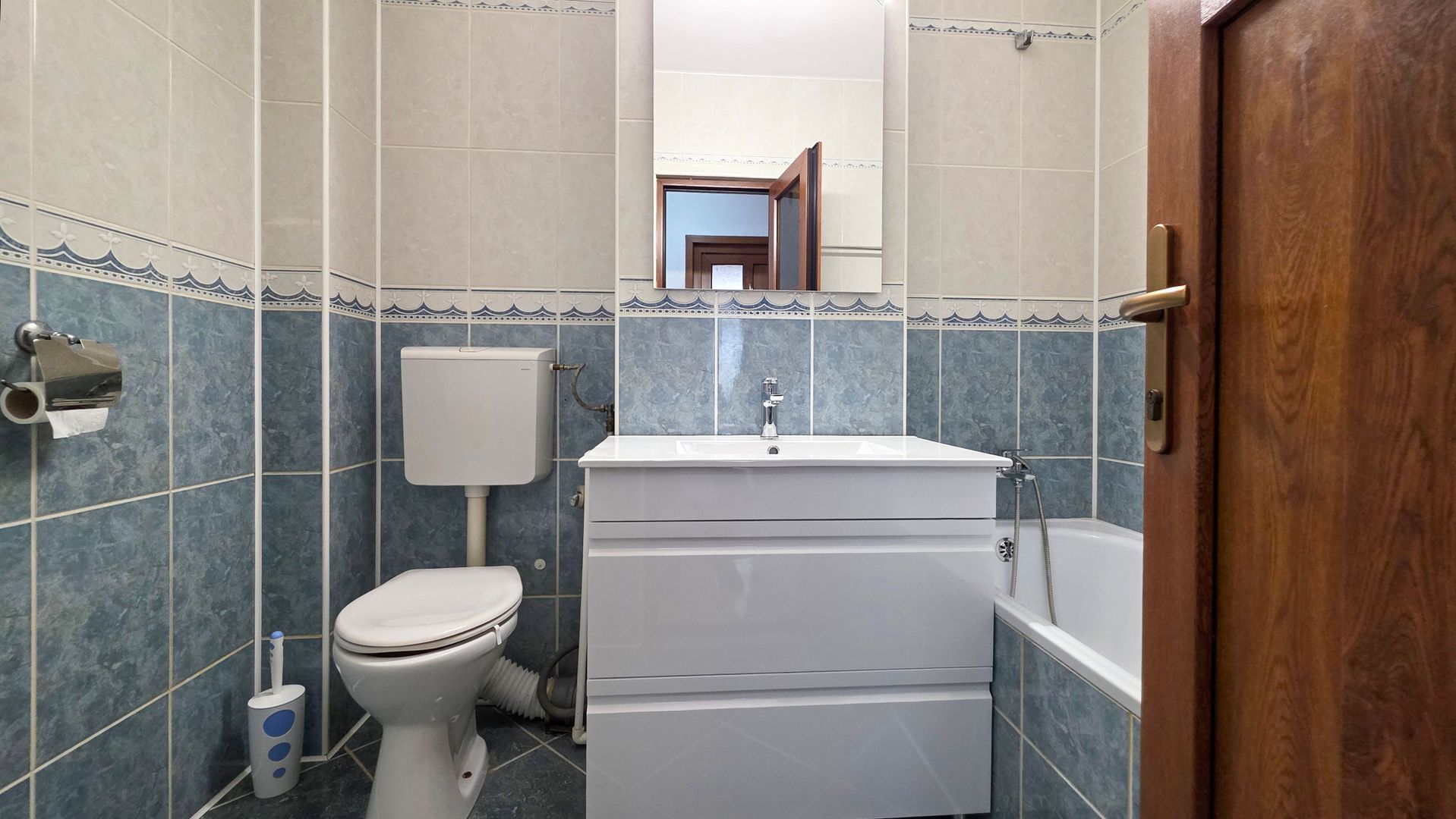 Gara – Port | 4 camere, 120 mp, 2 băi, living panoramic | termen lung - Poză 9