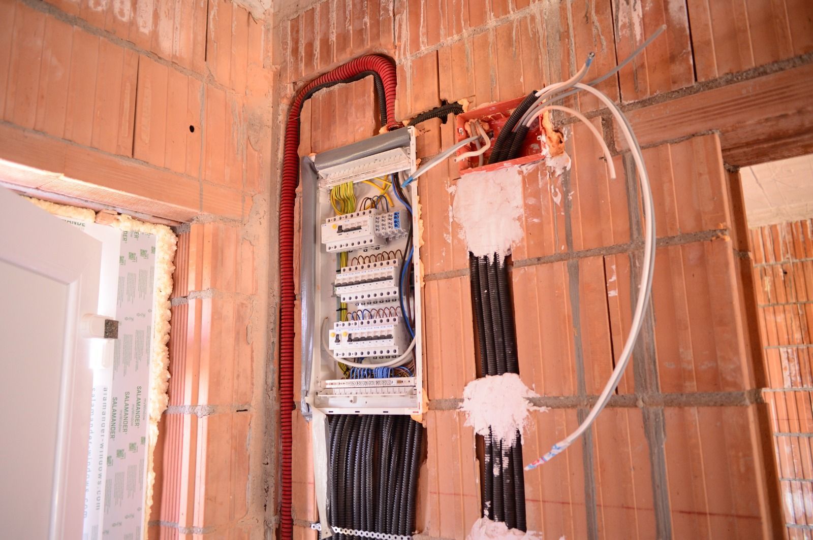 Sanandrei, Duplex pe PArter , 3 Dormitoare, 2 bai, Dresing, Perete Dublu - Poză 16