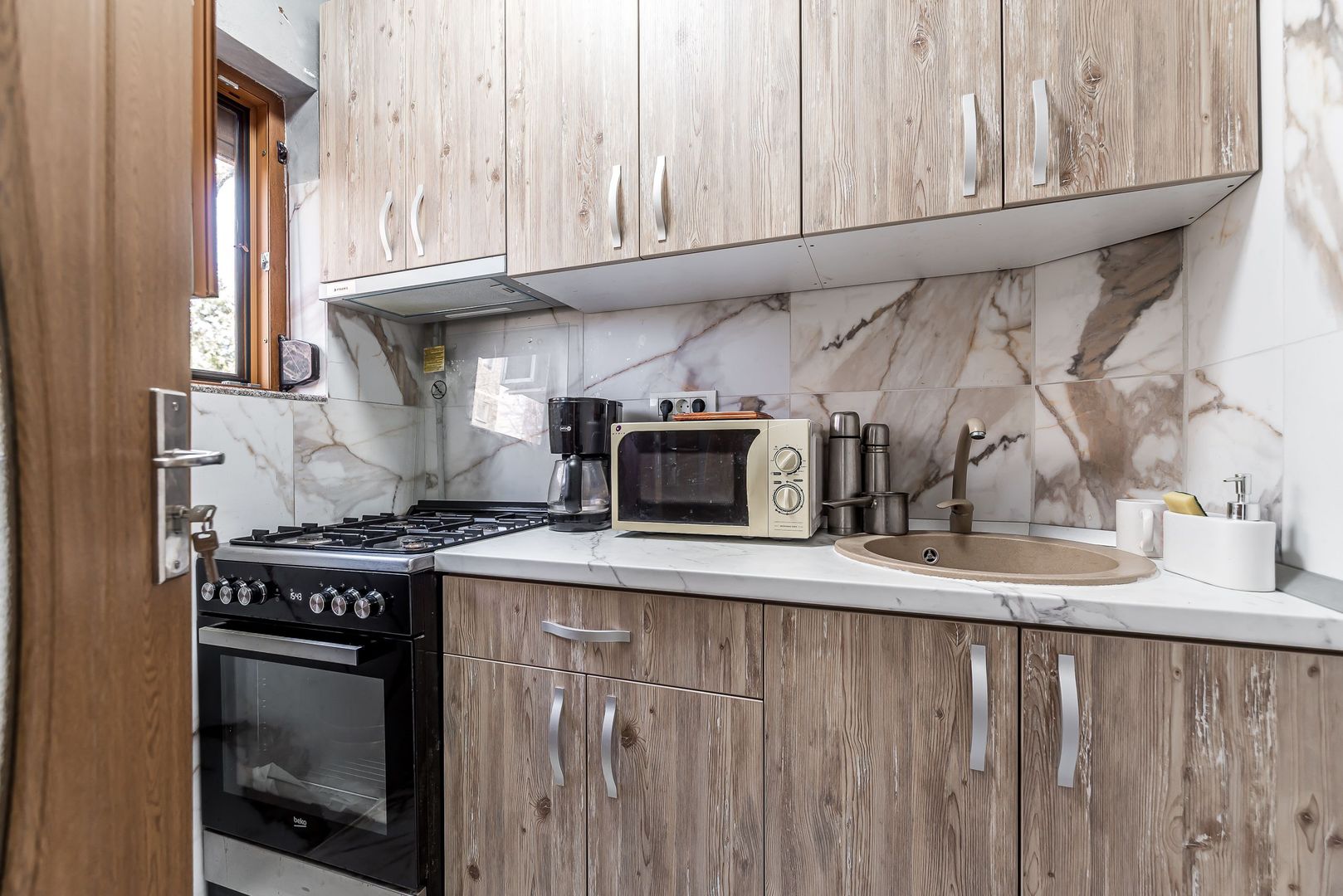 Garsoniera conf 1 - renovata complet - Vlaicu, Lebada - COMISION 0 - Poză 3