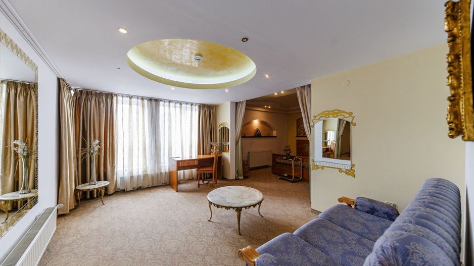 Complex HoReCa functional – 13.000 mp, venituri active, 15 km Timisoara - Poză 13
