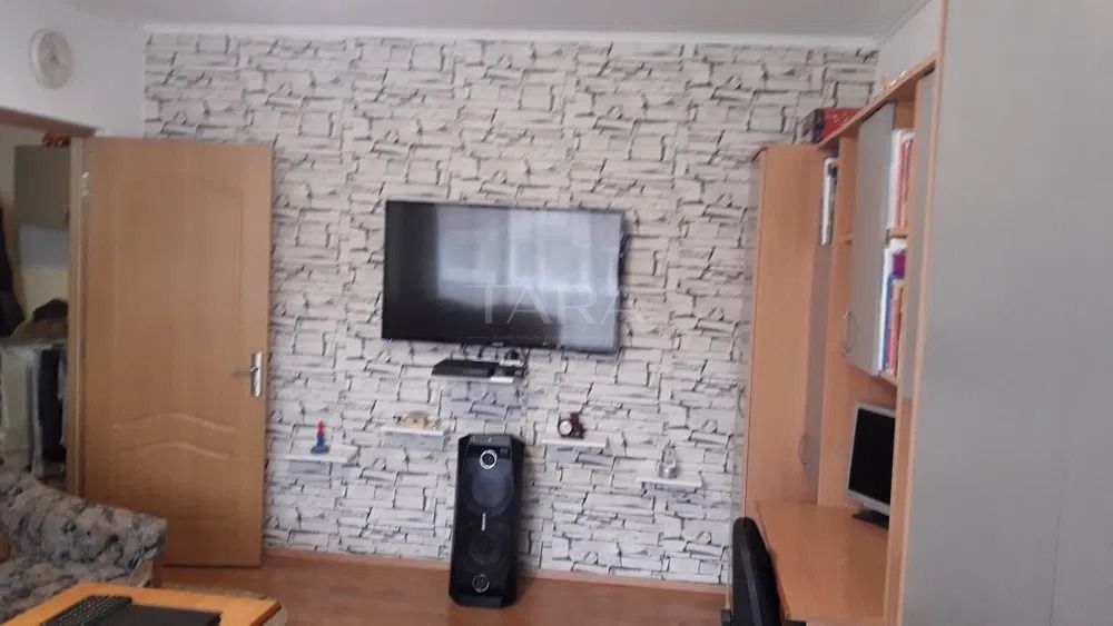 Apartament cu 2 camere, in Floresti - Poză 2