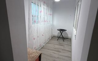 De vanzare apartament cu 2 camere, etaj 4/4, recent renovat, 33.000 euro - Poză 3