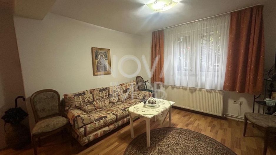 Casa de vanzare 200 mp cu spatiu comercial la parter, strada Lunga - Poză 3