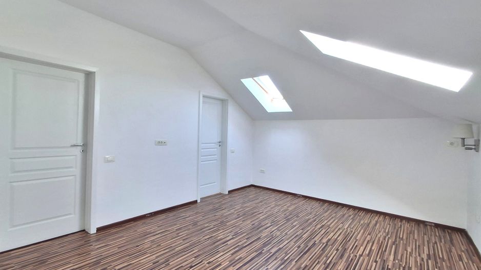 De Vanzare Apartament 4 camere  Militari  Residence - Poză 10