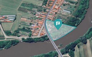 Pensiune cu teren 6464 mp in Geoagiu pe Raul Mureș - Poză 3