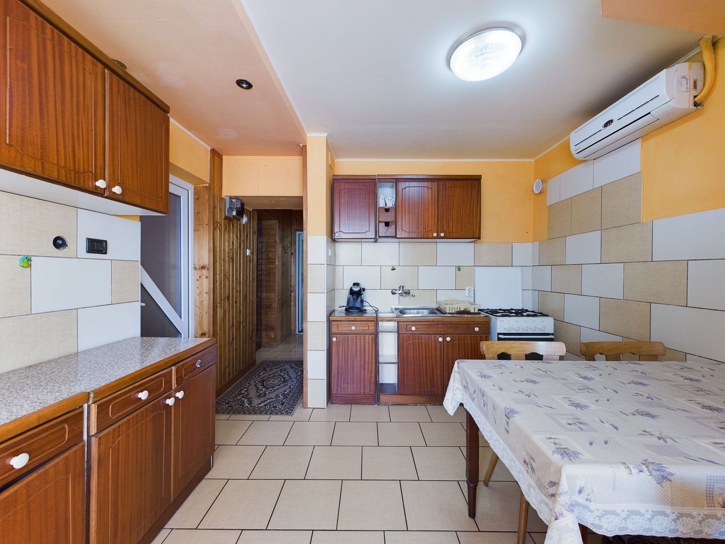 Apartament cu 2 camere în Secusigiu - Poză 8