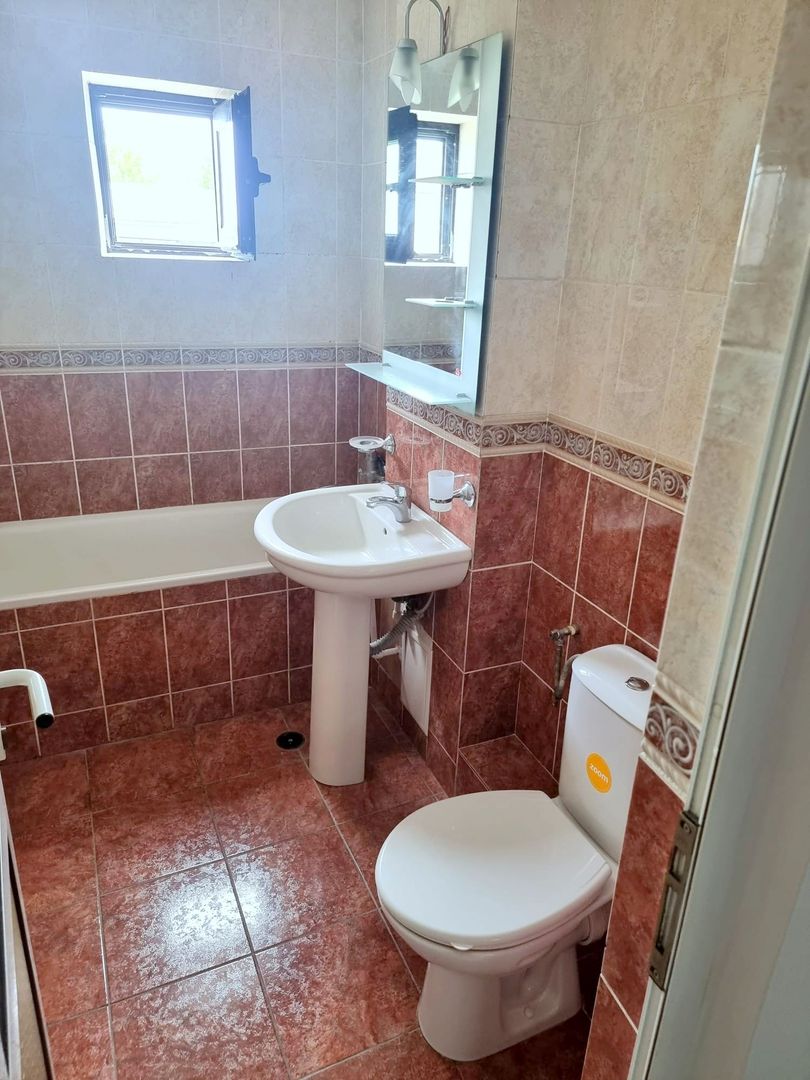 Apartament cu 3 camere, 100 mp, etaj 1  - Zona Centrala - Poză 10