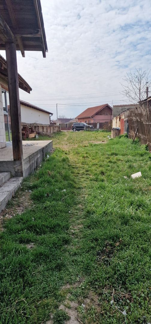 CASA  LA ROSU DE VANZARE IN OARDA, LA 170000 - Poză 5