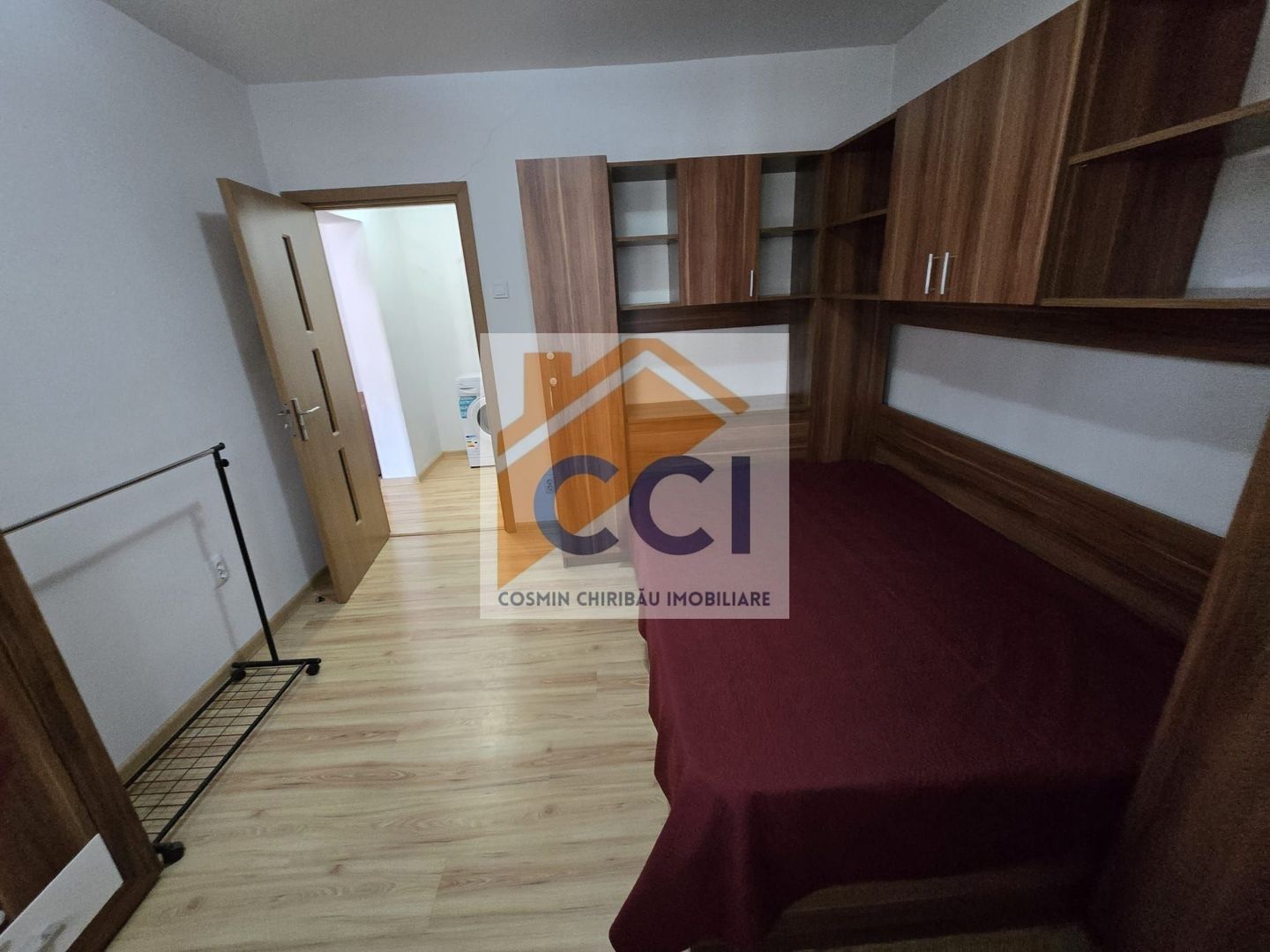DE VÂNZARE - Apartament cu 2 camere în Bacău - Etaj 1 - Poză 13