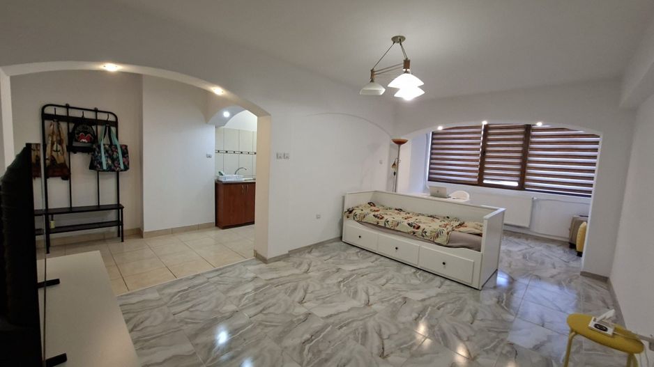 Apartament 2 camere,zona Garii - Poză 1