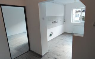 Apartament 2 camere finisat ,micro 16, etaj 2 - Poză 1