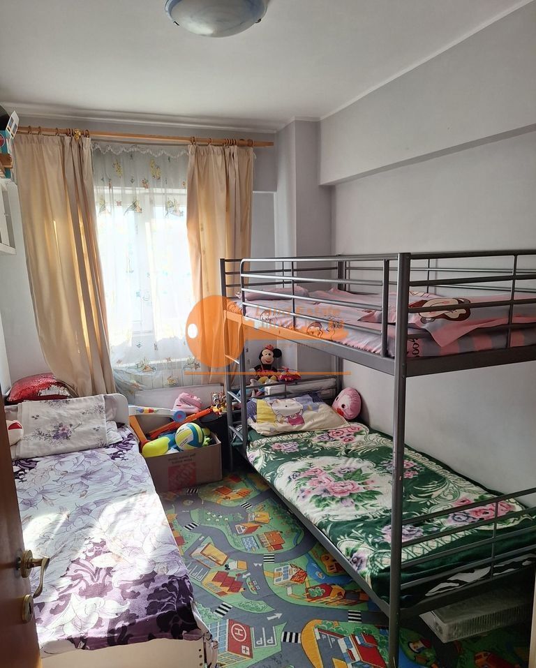 Apartament cu 3 camere in zona Drumul Taberei-5 minute de Metrou Constantin Brâncuș - Poză 7