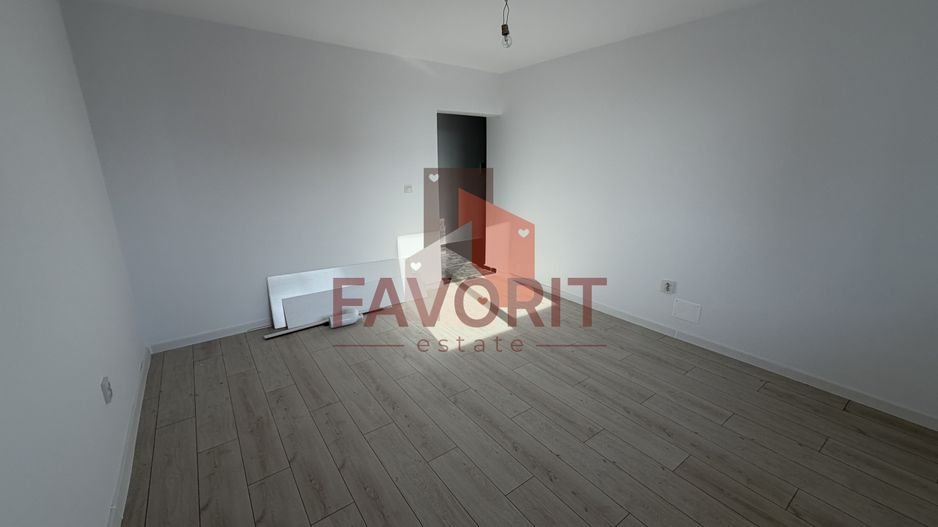 Spatios. Bucatarie inchisa de 10 mp. Disponibil imediat - Poză 5