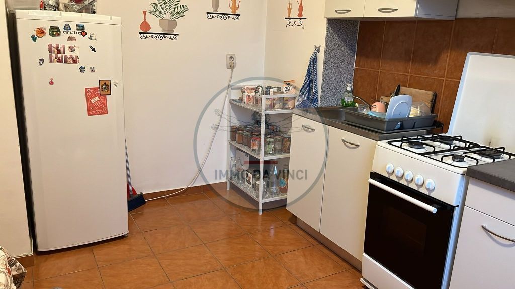 închiriez apartament cu o camera,  zona Farmec - Poză 6