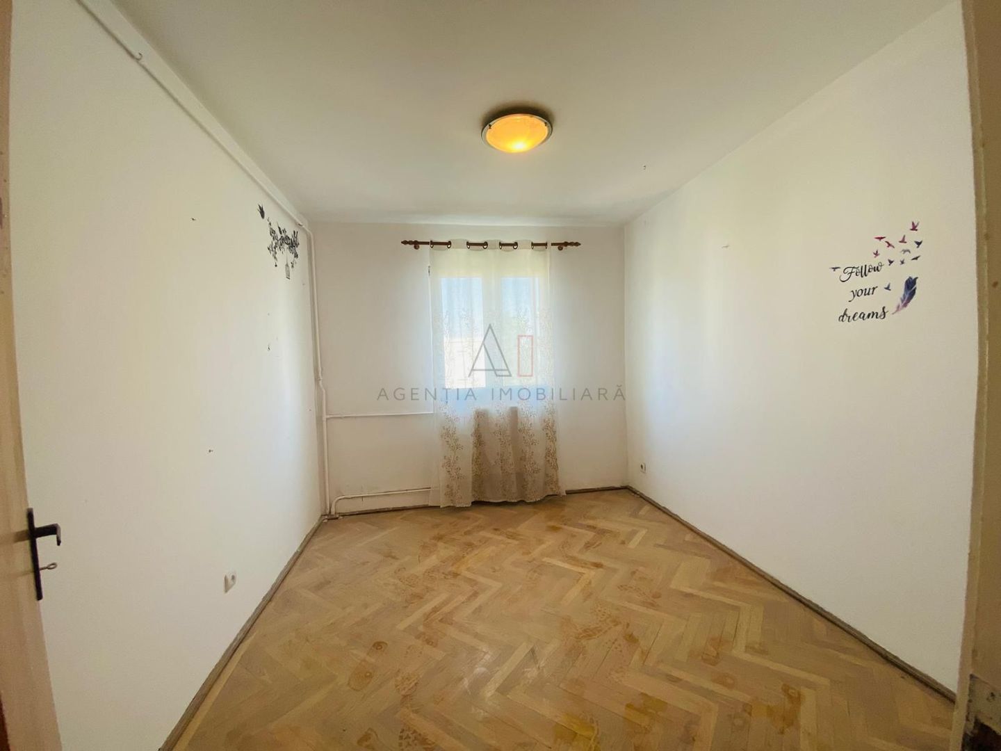 3 camere Apusului | Bloc reabilitat - Poză 2