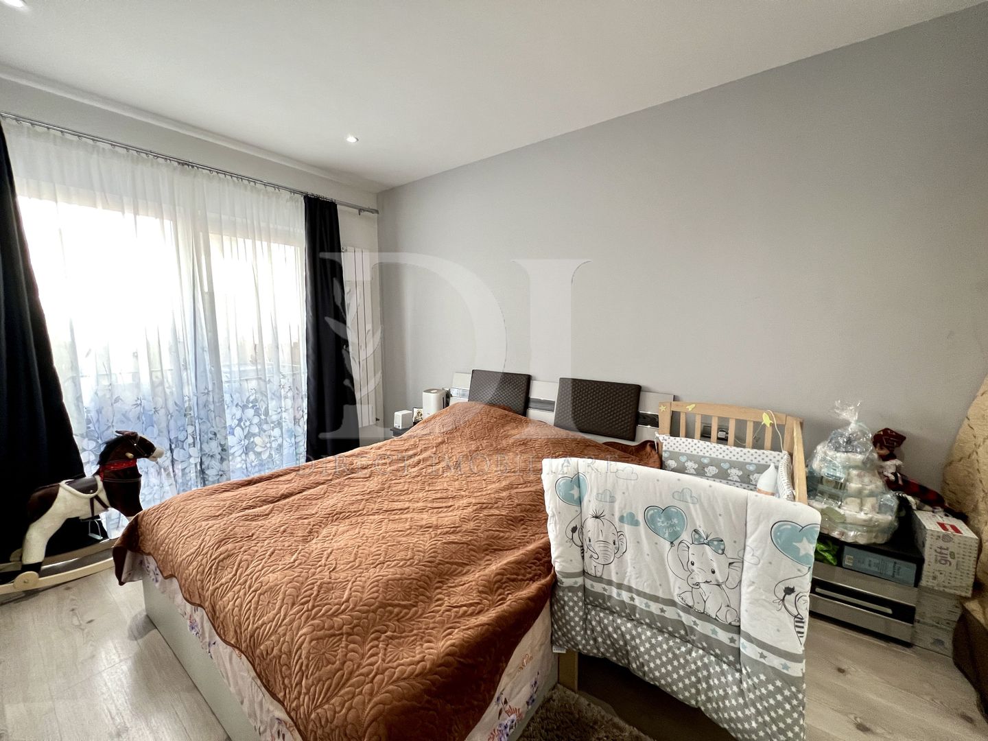 Apartament cu doua camere / Curte / Parcare - Poză 7