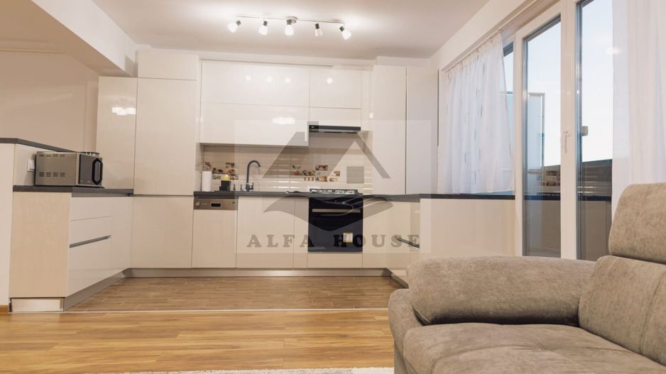 Apartament trei camere - Penthouse Brașov , locatie TOP - Zona Coresi - Poză 2