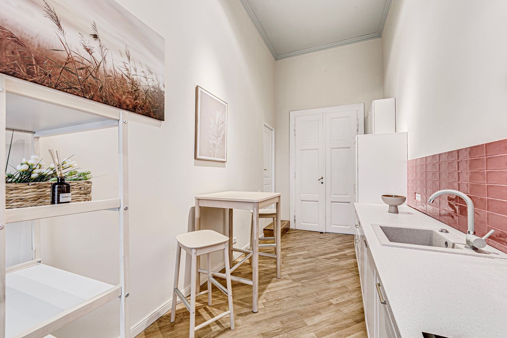 Apartament renovat in zona istorica - Poză 3