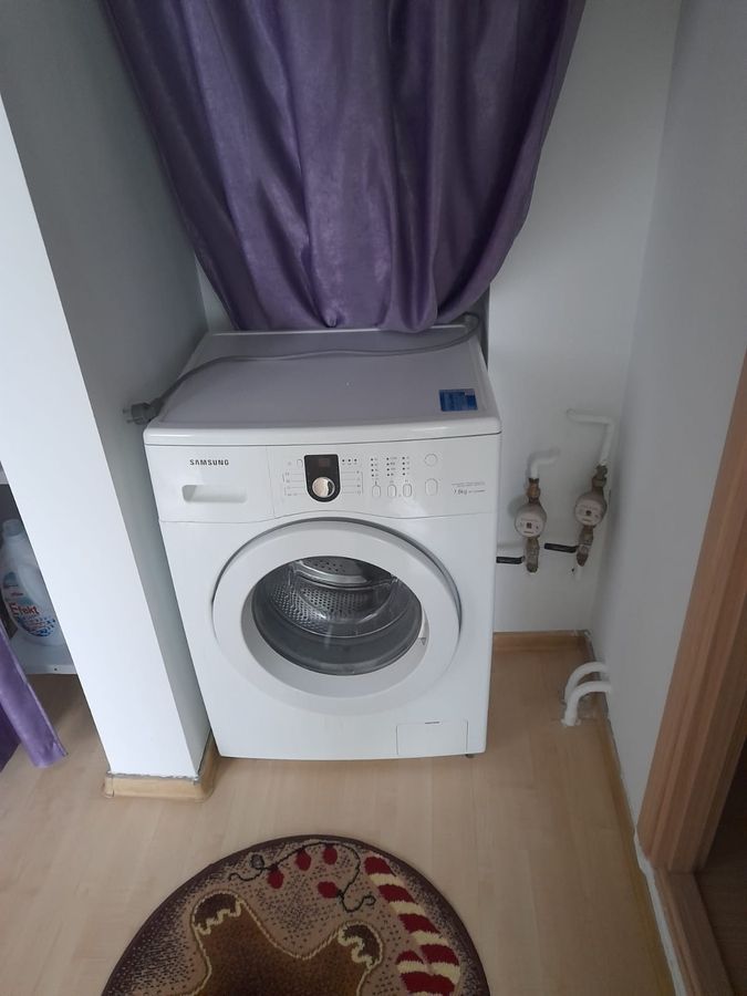 inchiriem apartament 3 camere dristor - Poză 18