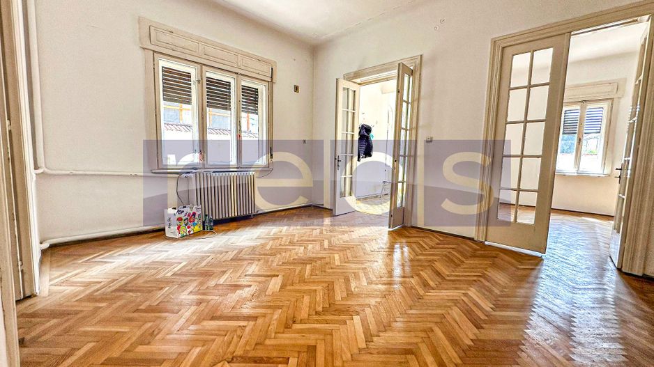 VANZARE | CASA 4 CAMERE | FLOREASCA | - Poză 1