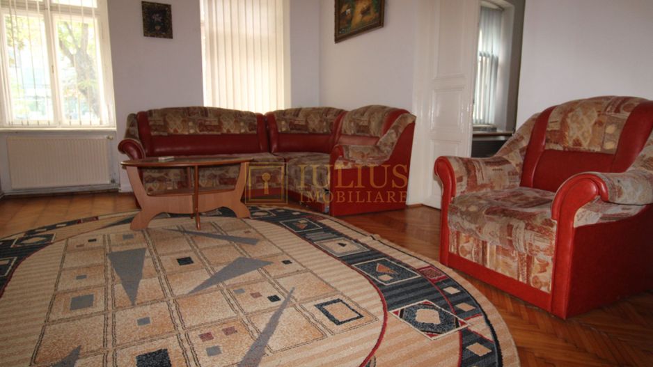 ideal pentru studenti sau o familie, cladire istorica, centrala proprie - Poză 6