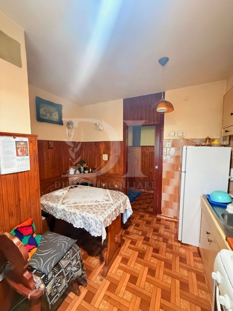 Apartament complet decomandat / etaj intermediar / - Poză 9
