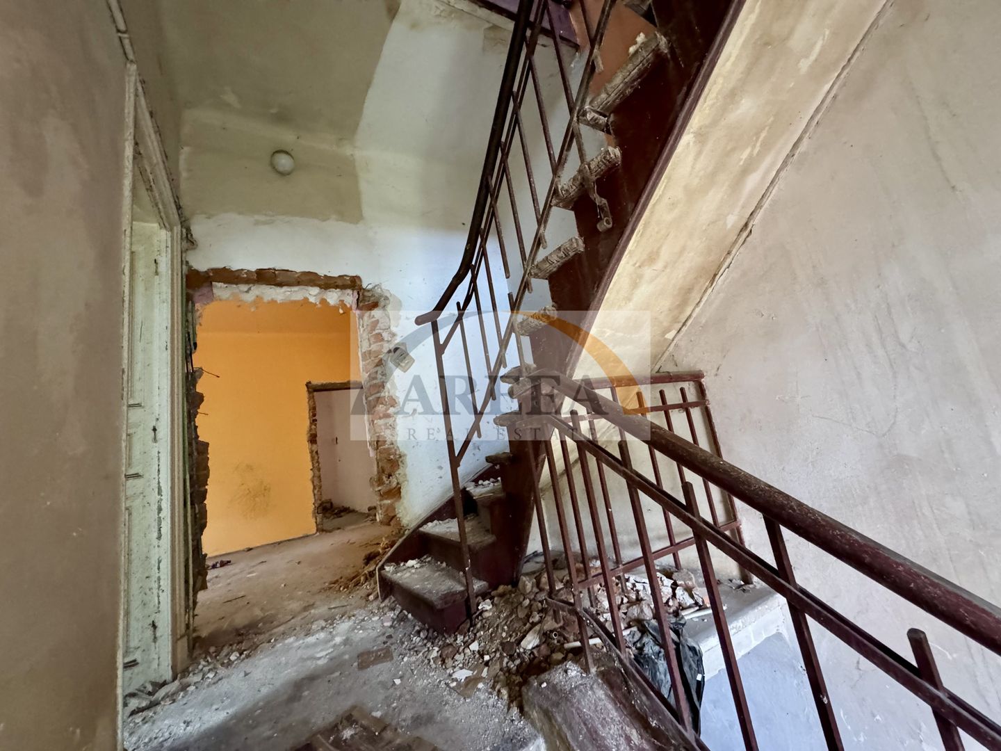 Vila interbelica si teren 501 mp in proprietate, un sigur proprietar ! - Poză 18