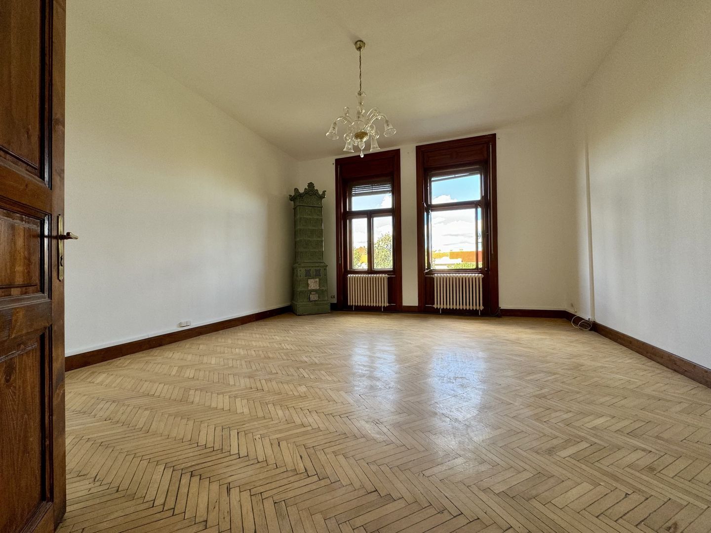 Apartament in clădire istorică P-ta Plevnei cu vedere parc - Poză 15