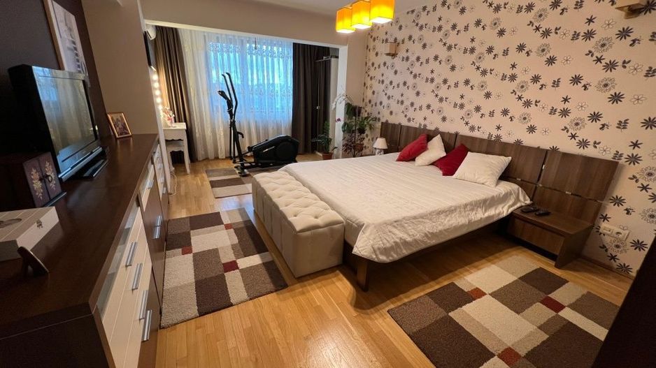 De vanzare Apartament 3 camere Eroii Revolutiei, Oraselul Copiilor - Poză 2