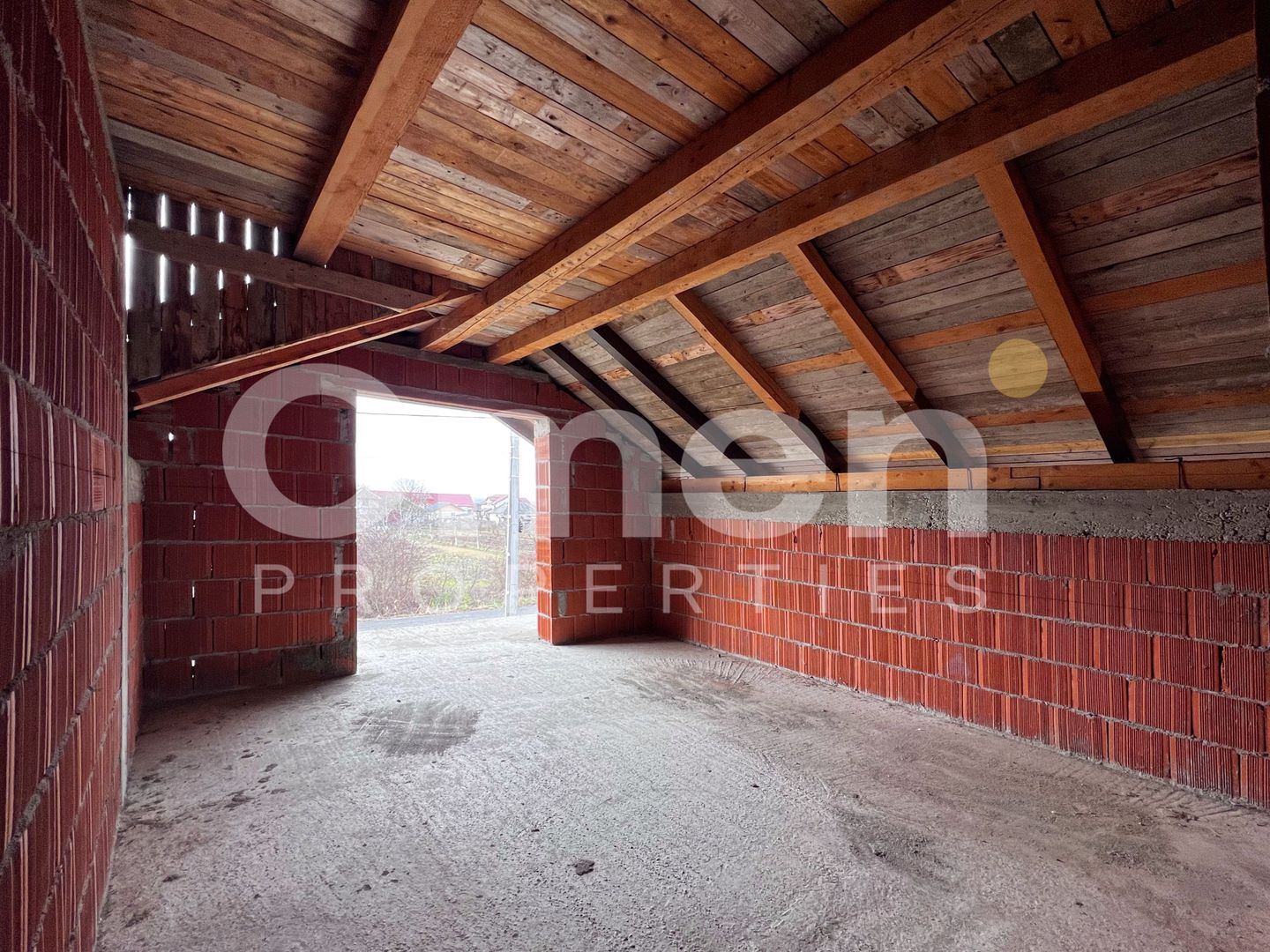 Casa P+M la rosu | 204 mp | 5 ari teren | compartimentare excelenta | Satulung. - Poză 15