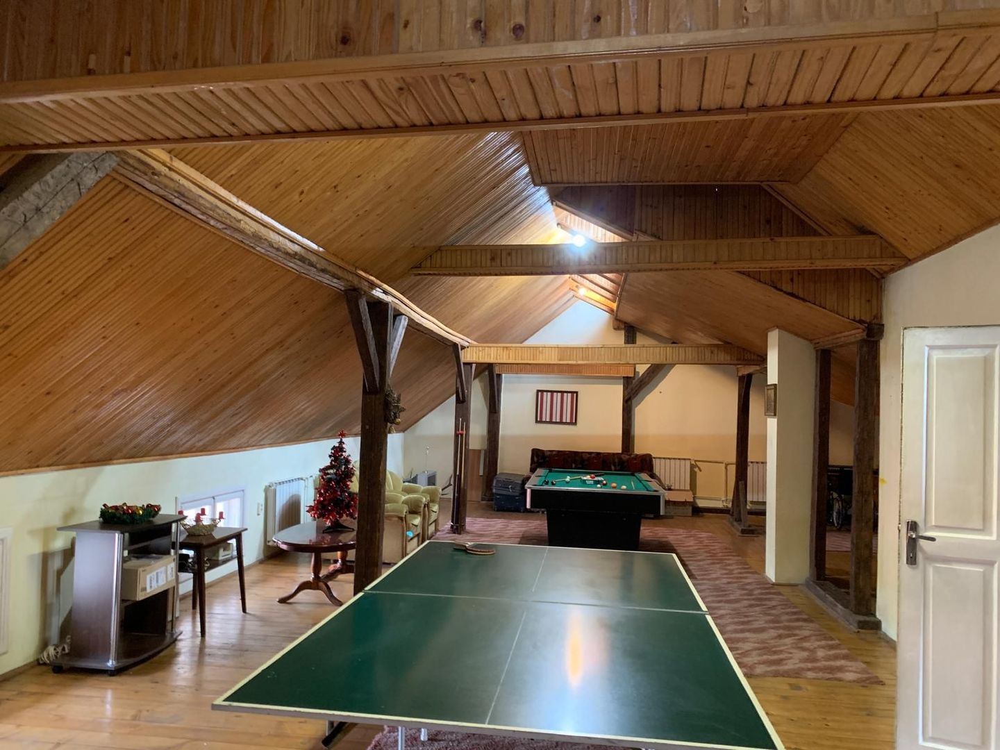 Casa versatila   P+E+M in zona  isorica Sinaia - Poză 14