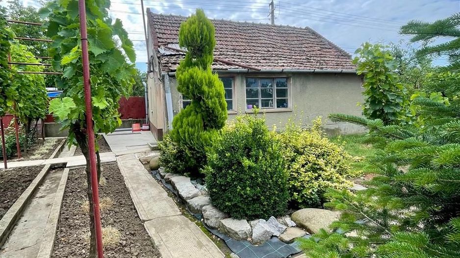 Casa cu 4 camere si livada la 25 km de Oradea - Poză 8