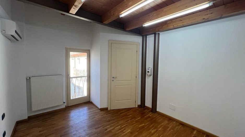 Spațiu de birouri de 80mp de închiriat în zona Ultracentral - Poză 15