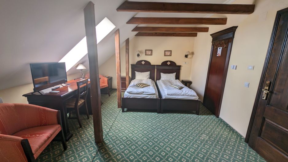 Imobil comercial P+2E+M - 28 Camere - Poză 14