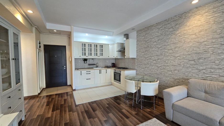 COSMOPOLIS - Apartament cu 2 camere, mobilat si utilat. - Poză 3