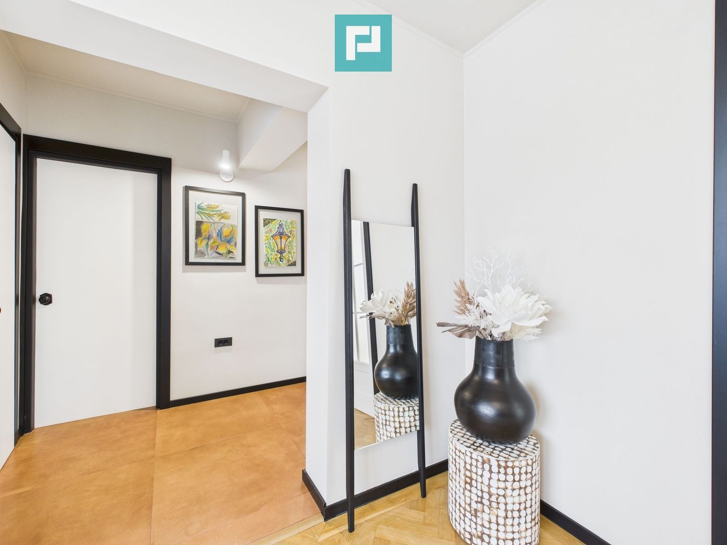 Apartament modern situat central în Oradea - Poză 10