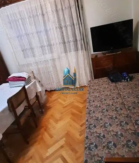 Apartament cu 3 camere - cartierul Dâmbu Pietros, str. Lămâiței - Poză 1