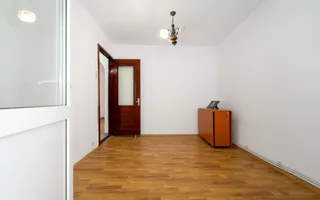 Apartament la etajul 1, semimobilat - Poză 15