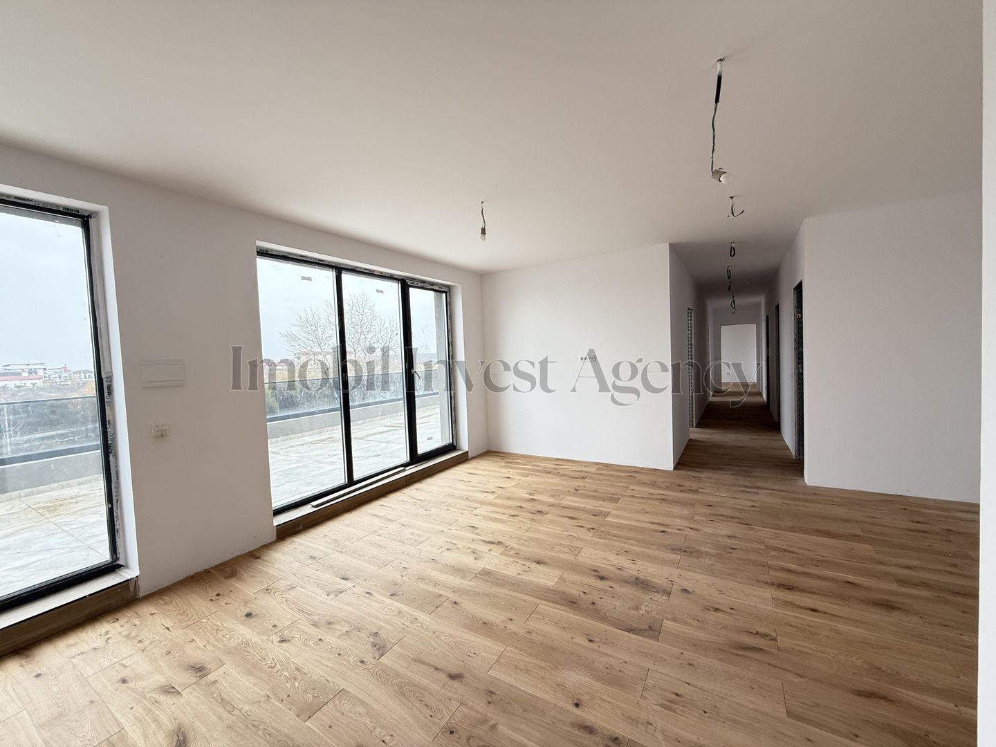 Apartament 4 camere de vanzare Pipera in bloc cu vedere la lac - Poză 21