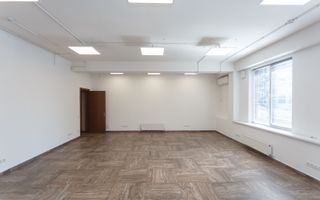 Vanzare oficiu in centru orasului - Poză 7