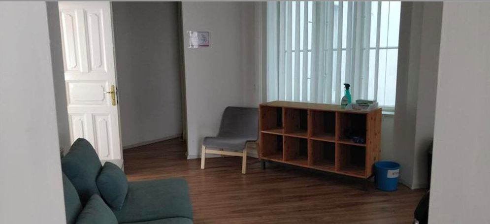 Spatiu generos pentru birouri - Poză 8