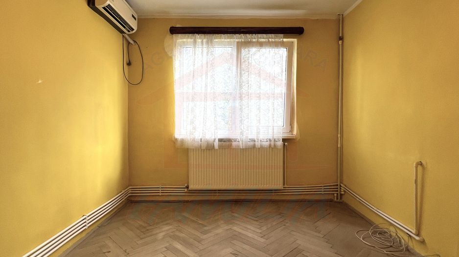 🏡 Apartament 2 camere, etaj 3, stradal – zonă excelentă Micro 40 - Poză 13
